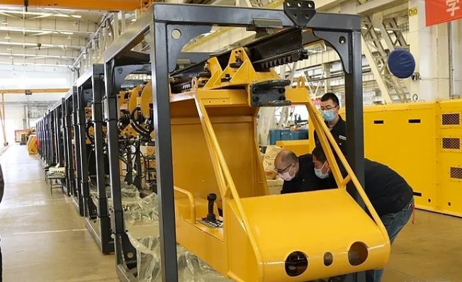 國產最大牽引力單軌吊機車研發成功 填補國內空白！