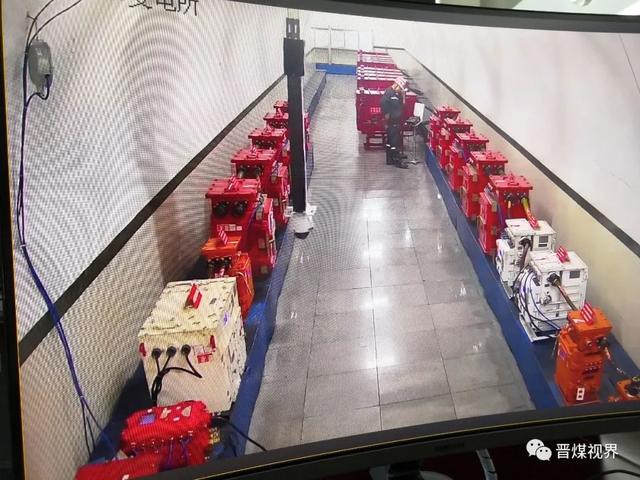 寺河礦:智能巡檢機器人在煤礦井下正式運行
