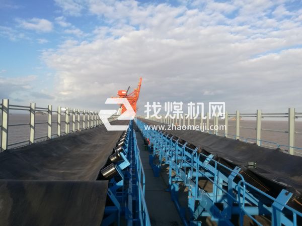 DSJ100/100/2×220帶式輸送機現(xiàn)貨直供，DSJ礦用可伸縮皮帶機型號全